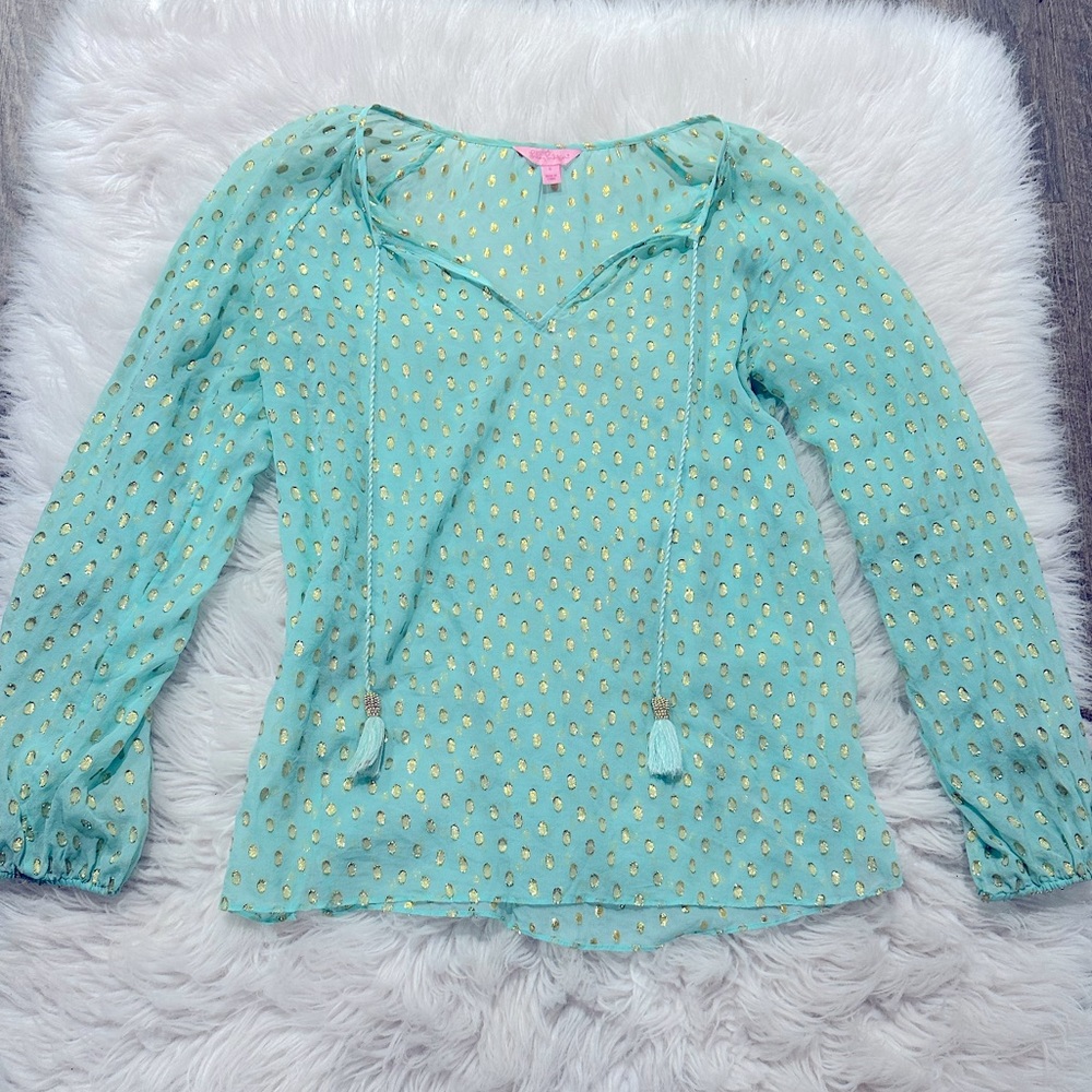Lilly Pulitzer. Long sleeve, lightweight, sheer top. Teal, golf. Small EUC